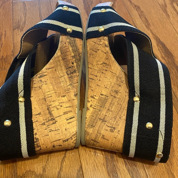 MONTEGO BAY CLUB WEDGE SANDALS - Picture 4 of 5